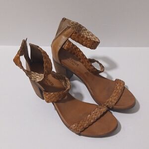 Women's 39/ US 9 Sundance Bonaire Leather Woven Stappy Heeled Sandal